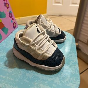 Jordan 11 snakeskin